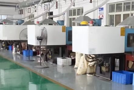 自動上料機的優(yōu)勢及工作特點 自動上料機的優(yōu)勢及工作特點